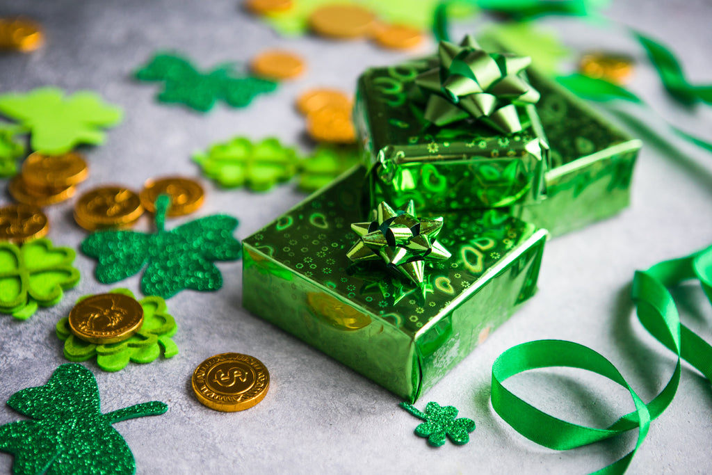 DIY St. Patrick's Day Gifts: Spread the Luck with Personalized Mason Jars, Shamrock Mugs, and Lucky Charm Bracelets!