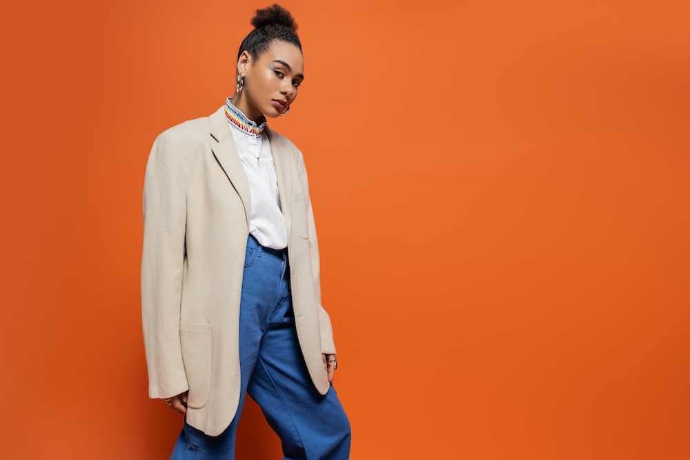 Young woman wearing an oversized blazer
