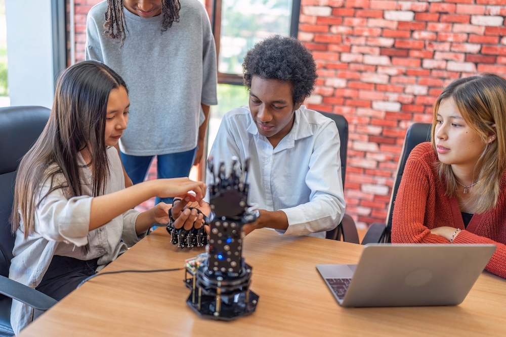 Young group learning robotics