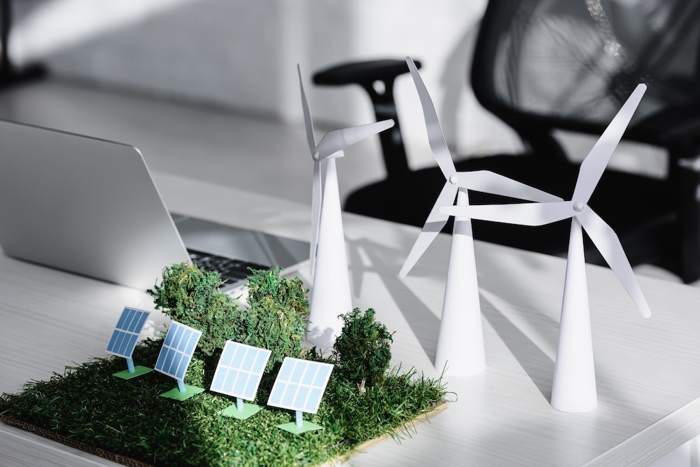 Table models of wind turbines and windmills