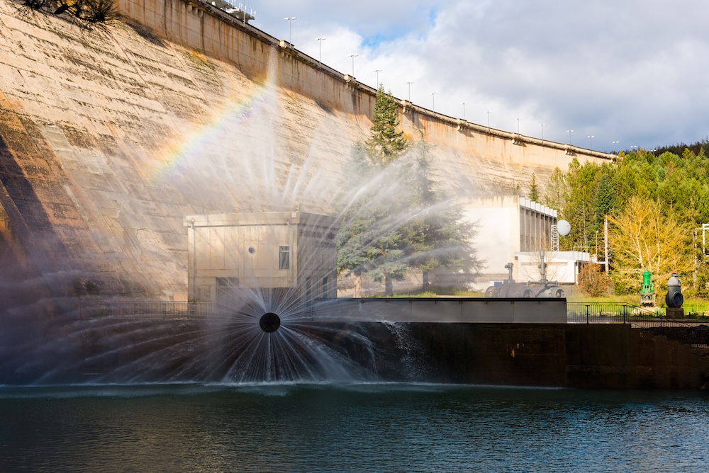 Hydroelectric power station in concrete dam