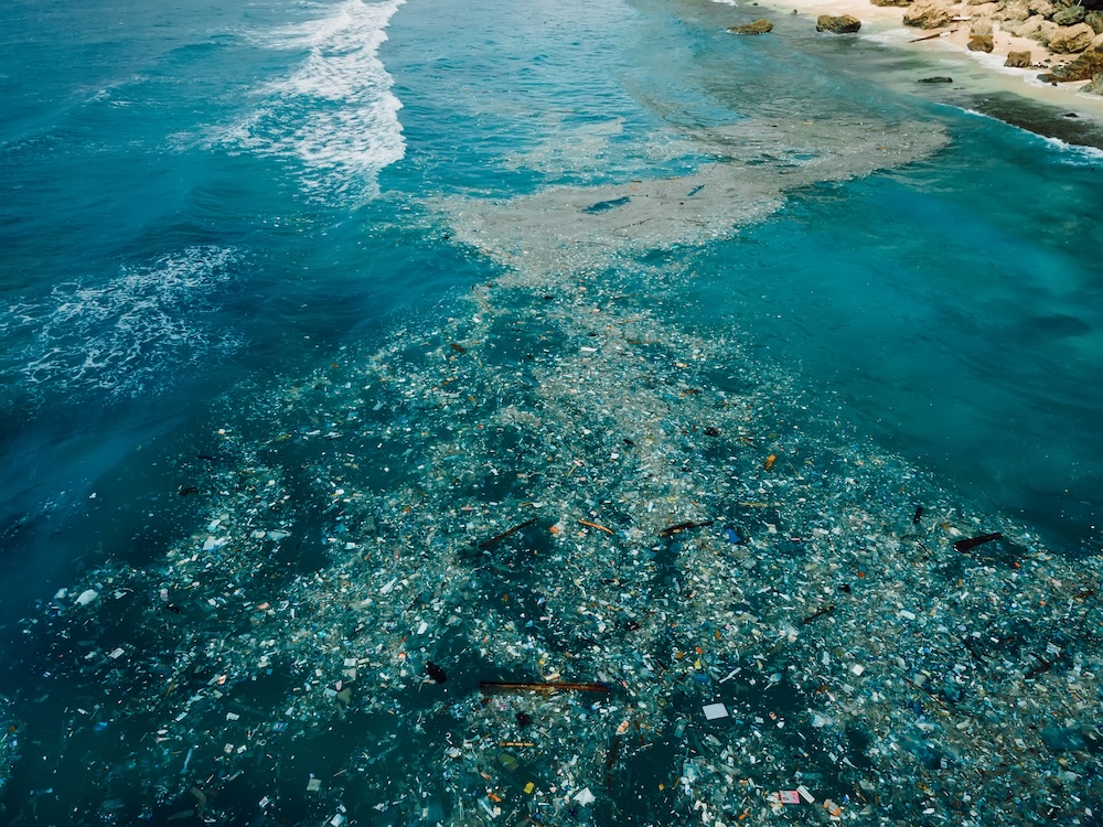 plastic floating in ocean polluting