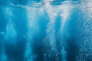 air bubbles in the blue ocean