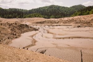 Dried up lake with no water in sight
